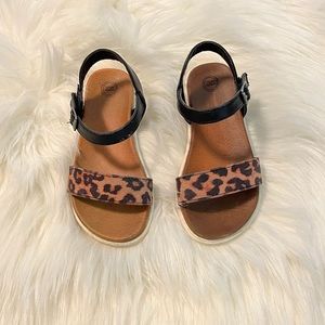 ⚜️ (5 for $15) Leopard Sandals